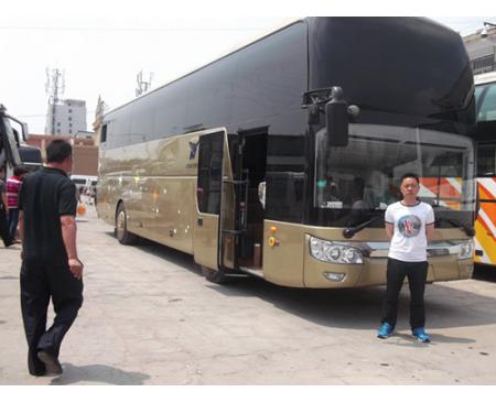 新鄭61+2座位 宇通大巴